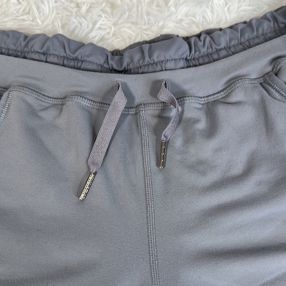 Lululemon Strength and Tone Shorts in Fossil - Picture 4 of 10